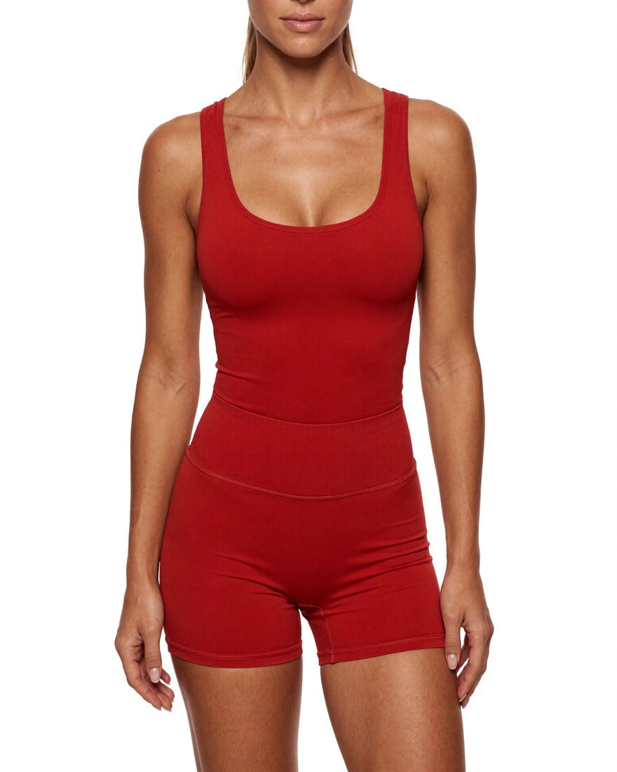 Close-up of the buttery soft stretch fabric on the Alaroo workout set